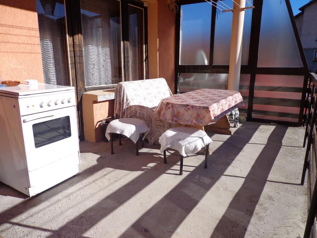 Family Hotel Ecorelax Madzhare Luaran gambar