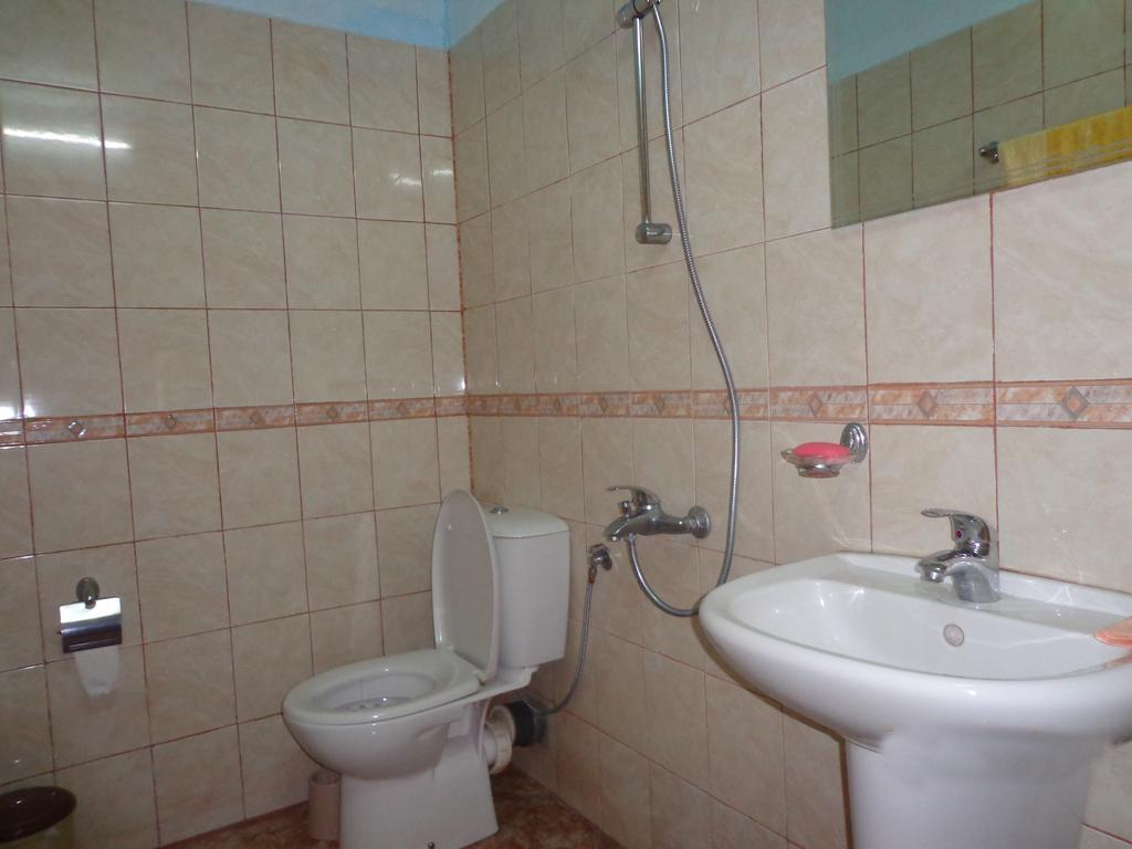 Family Hotel Ecorelax Madzhare Luaran gambar